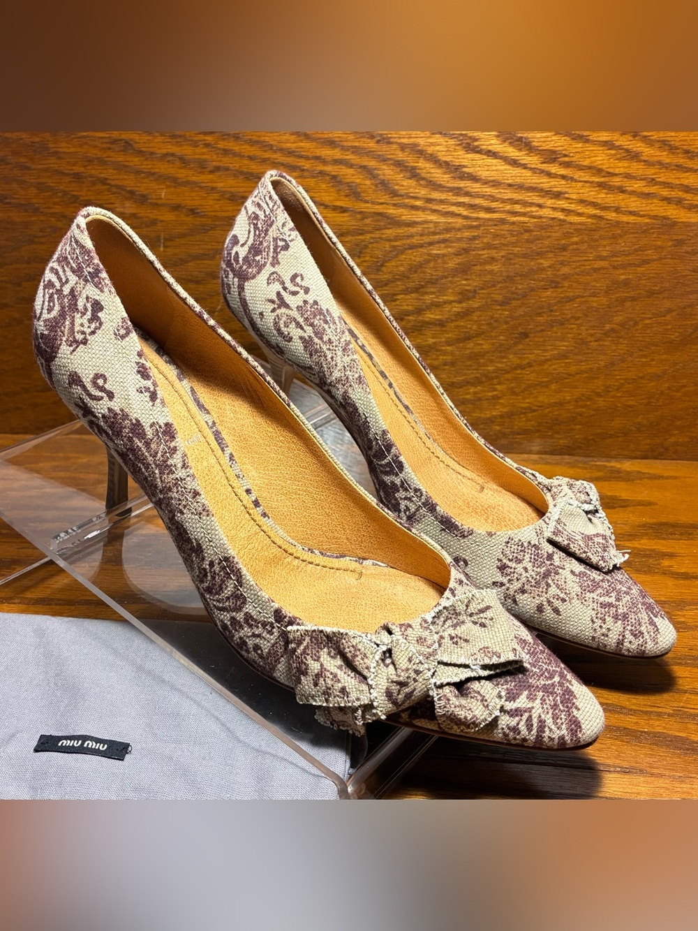 Miu Miu Floral Bow Pointed Toe Pumps Beige Plum Canvas ITALY MADE IT 38 US 8